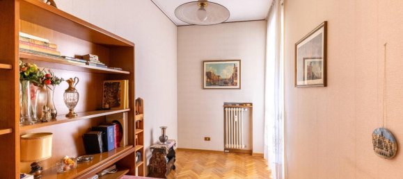 4غرفة شقة في Varese, Italy رقم 111850 11