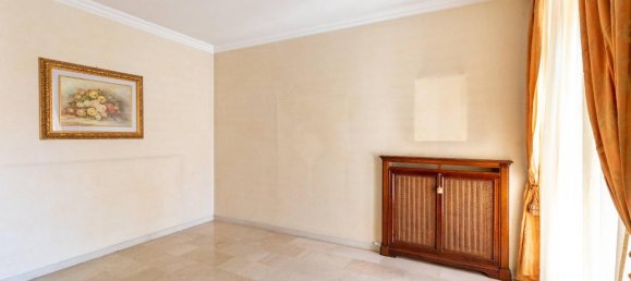 4غرفة شقة في Varese, Italy رقم 111850 27