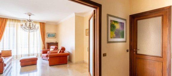 4غرفة شقة في Varese, Italy رقم 111850 6