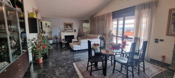 Пентхаус с 4 комнатами в Сенаго, Италия № 156138 2