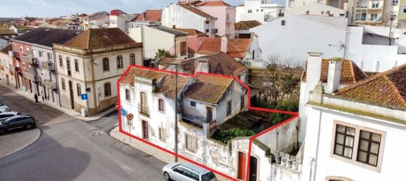 3 bedrooms House in Figueira da Foz, Portugal No. 26130 2