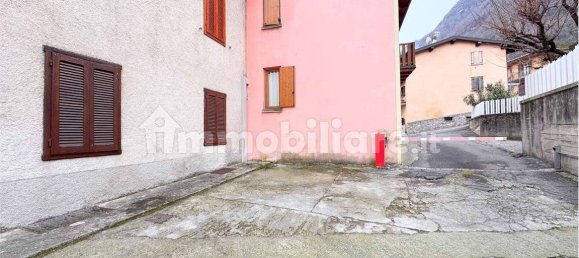 4 bedrooms Apartment in Rogno, Italy No. 110943 26