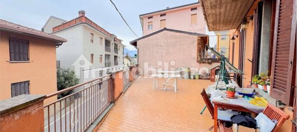 4 bedrooms Apartment in Rogno, Italy No. 110943 6
