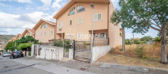 3 bedrooms House in Messina, Italy No. 354176 23