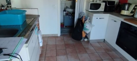 7 rooms Apartment in Carrara, Italy No. 46307 9