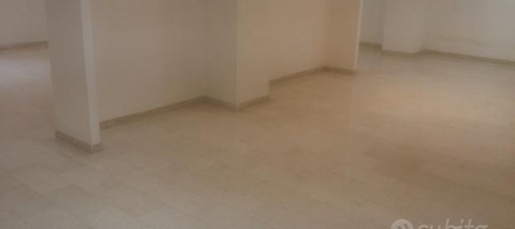 1-Zimmer Gewerbliche Immobilie in Cassino, Italy, Nr. 309297 3