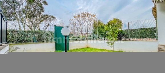 4 Schlafzimmer Haus in Aprilia, Italy, Nr. 158810 8