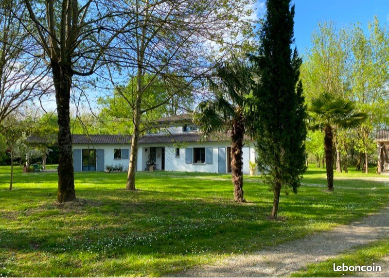 5 Schlafzimmer Haus in Aumagne, France, Nr. 335901