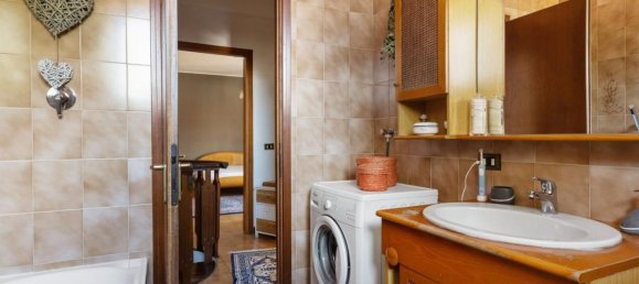 Квартира с 3 спальнями в Галларате, Италия № 361282 29