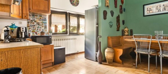 Квартира с 3 спальнями в Галларате, Италия № 361282 8