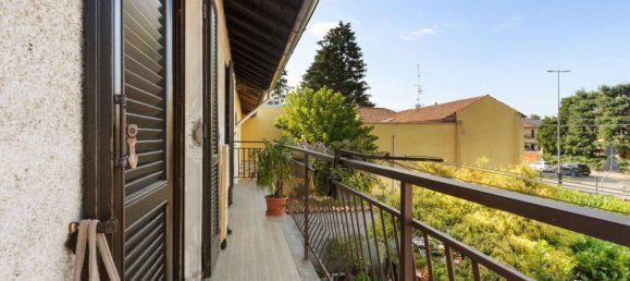 Квартира с 3 спальнями в Галларате, Италия № 361282 31