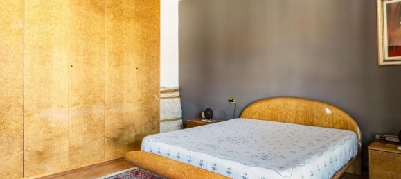 Квартира с 3 спальнями в Галларате, Италия № 361282 24