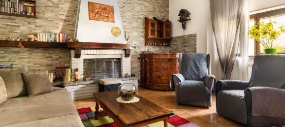 Квартира с 3 спальнями в Галларате, Италия № 361282 13