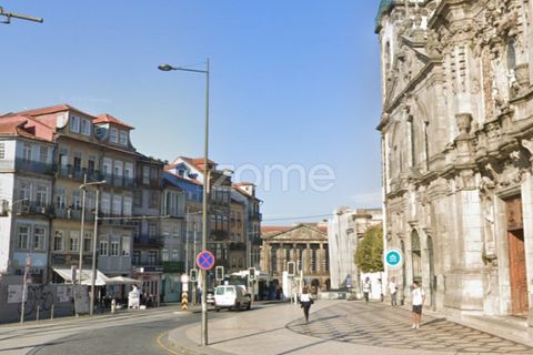 7 bedrooms Duplex in Porto, Portugal No. 249172