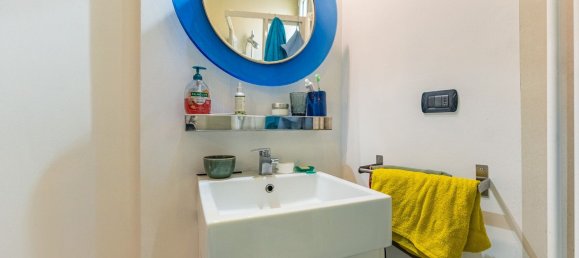 Studio in Milan, Italy, Nr. 240797 20