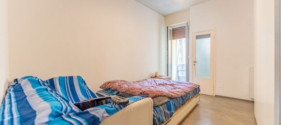 Studio in Milan, Italy, Nr. 240797 15