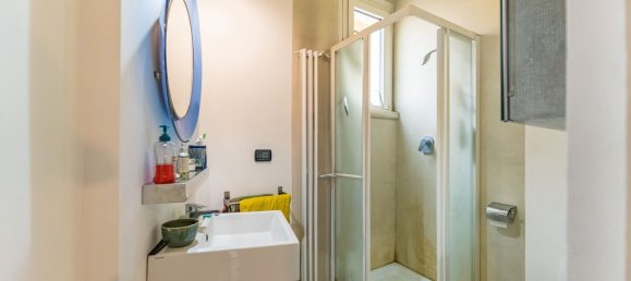 Studio in Milan, Italy, Nr. 240797 18