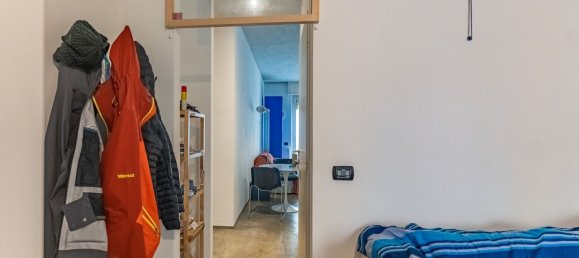 Studio in Milan, Italy, Nr. 240797 14