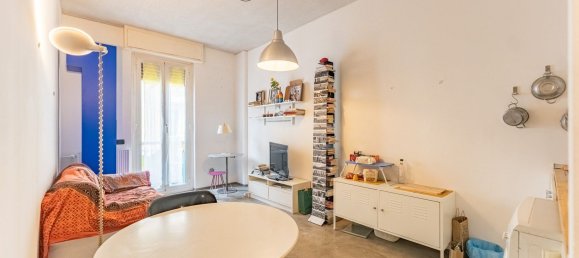 Studio in Milan, Italy, Nr. 240797 6