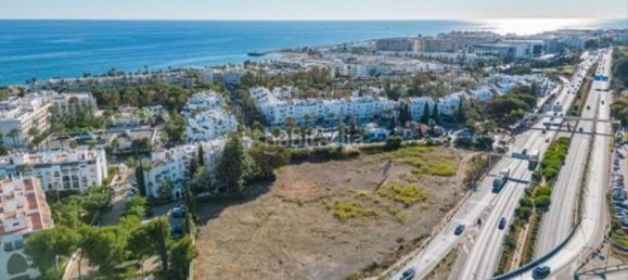 15750m² Land in Marbella, Spain No. 144948 3