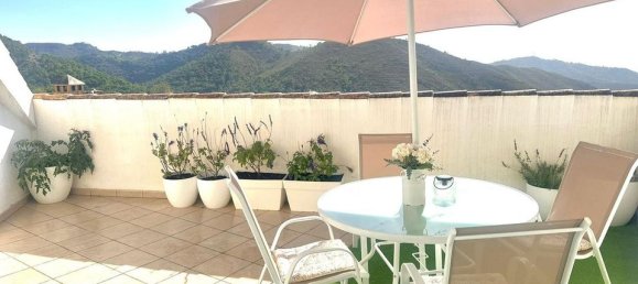 4 bedrooms Villa in Ojen, Spain No. 180009 3