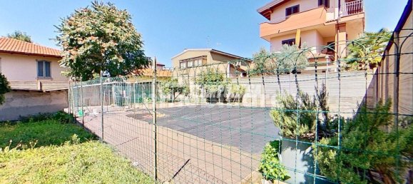 2 bedrooms Villa in Lissone, Italy No. 259890 8