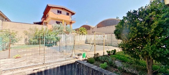 2 bedrooms Villa in Lissone, Italy No. 259890 9