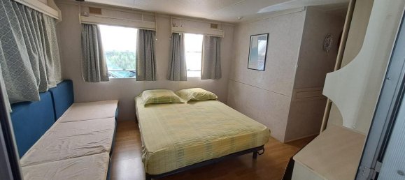 Grundstück in Frejus, France 458m², Nr. 326007 4