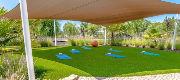 3000m² Building in Luz, Portugal No. 135903 3