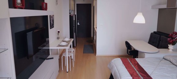 Studio in the Condo in Watthana, Thailand No. 10029 2