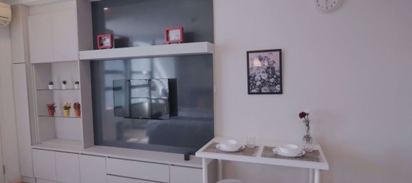 Studio in the Condo in Watthana, Thailand No. 10029 3