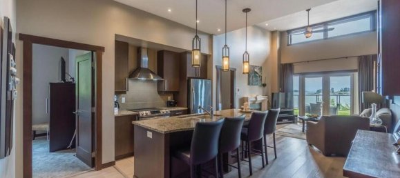 3 bedrooms House in British Columbia, Canada No. 1137 5