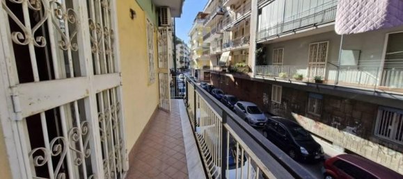 3 rooms Apartment in Naples, Italy No. 37046 20