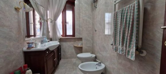 3 rooms Apartment in Naples, Italy No. 37046 19