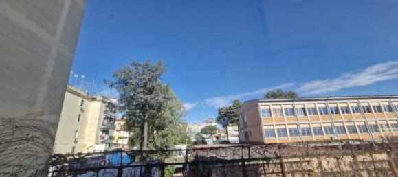 3 rooms Apartment in Naples, Italy No. 37046 25