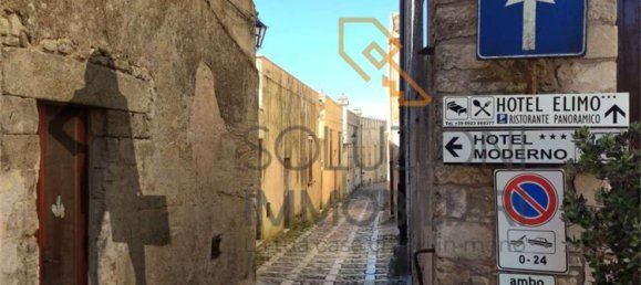 4 rooms Apartment in Erice, Italy No. 310677 3