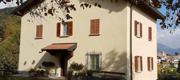 6 rooms Villa in Alta Valle Intelvi, Italy No. 10442 2