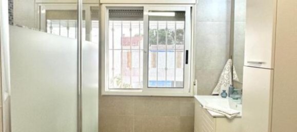 4 غرف نوم فيلا في Alicante, Spain رقم 281007 31