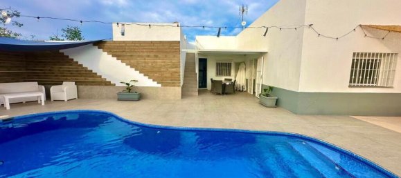 4 غرف نوم فيلا في Alicante, Spain رقم 281007 14