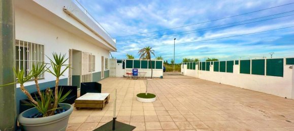 4 غرف نوم فيلا في Alicante, Spain رقم 281007 11