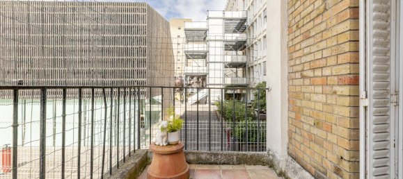 2 bedrooms Apartment in Paris, France No. 165764 30