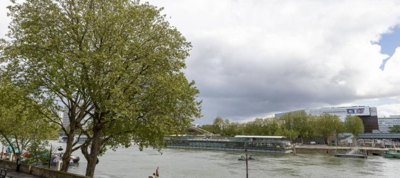 2 bedrooms Apartment in Paris, France No. 165764 5