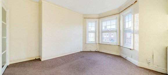 2 bedrooms Apartment in London, United Kingdom No. 7691 4