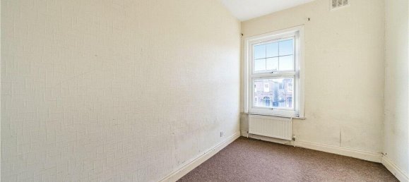 2 bedrooms Apartment in London, United Kingdom No. 7691 10