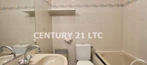 Studio in Charenton-le-Pont, France, Nr. 173390 3