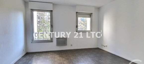 Studio in Charenton-le-Pont, France, Nr. 173390 2