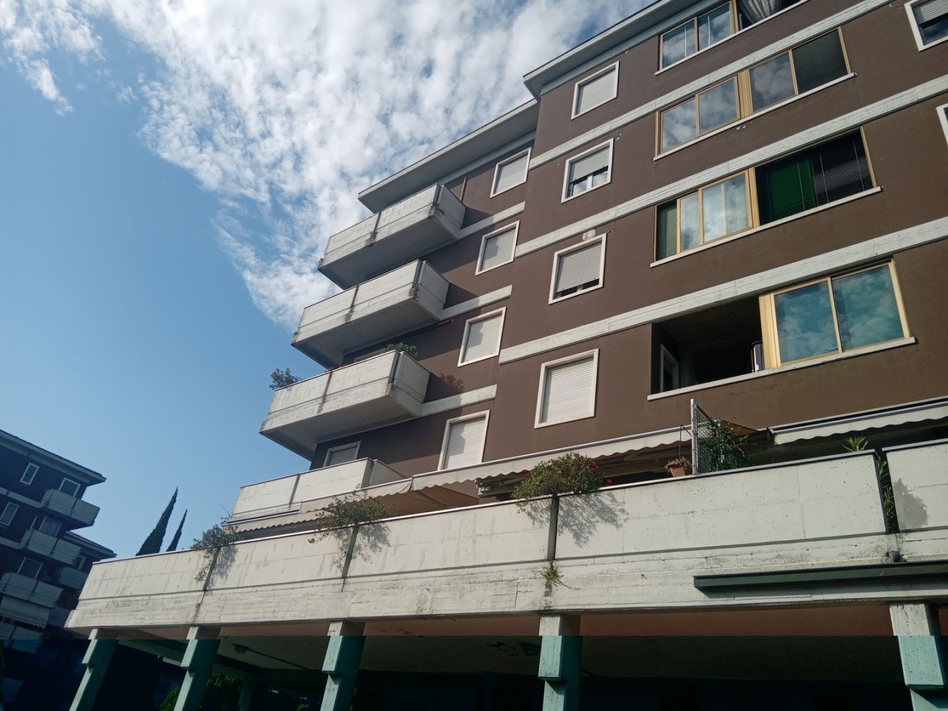 4 rooms Apartment in Brescia, Italy No. 294960