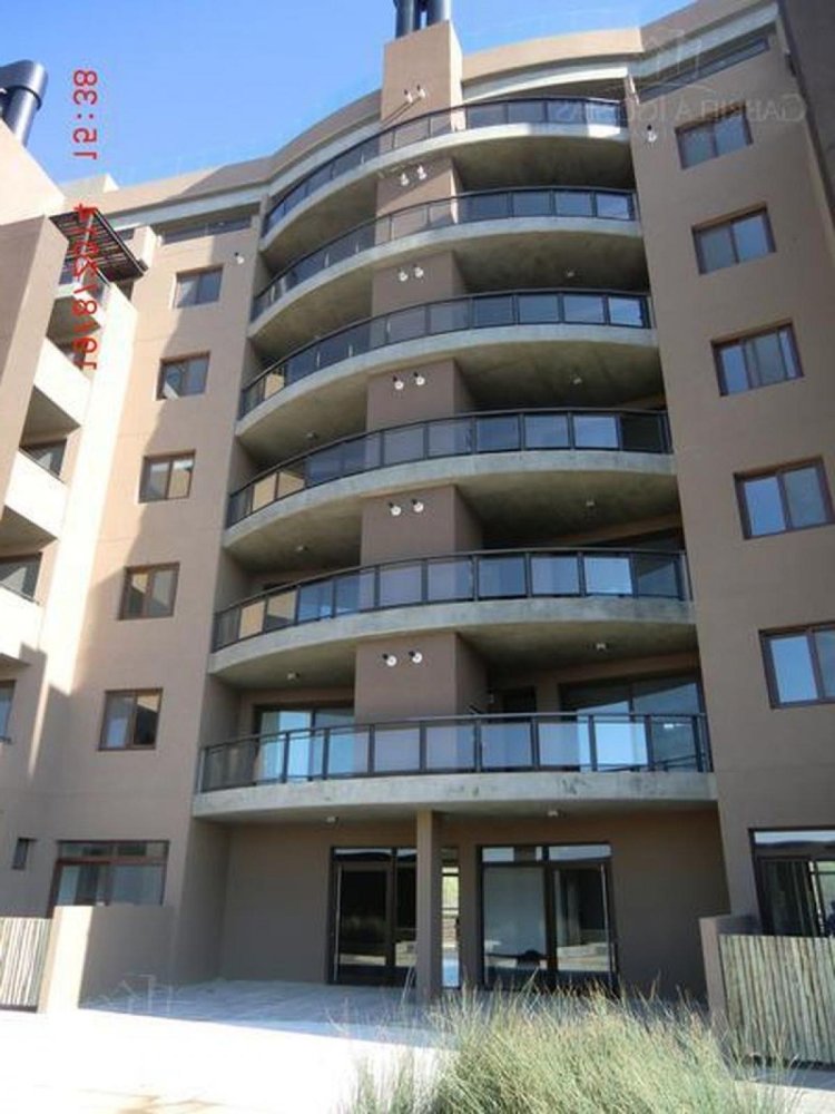  Warehouse in Tigre, Argentina No. 23228