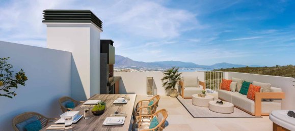 3 bedrooms Townhouse in Golden View II, Manilva, Spain No. 15368 5