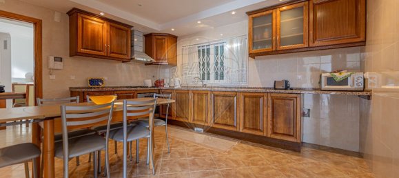 4 bedrooms House in Seixal, Portugal No. 22535 22